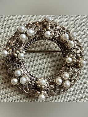 Rare West Germany Filigree Faux Pearl Accent Circle Silver tone Vintage Brooch